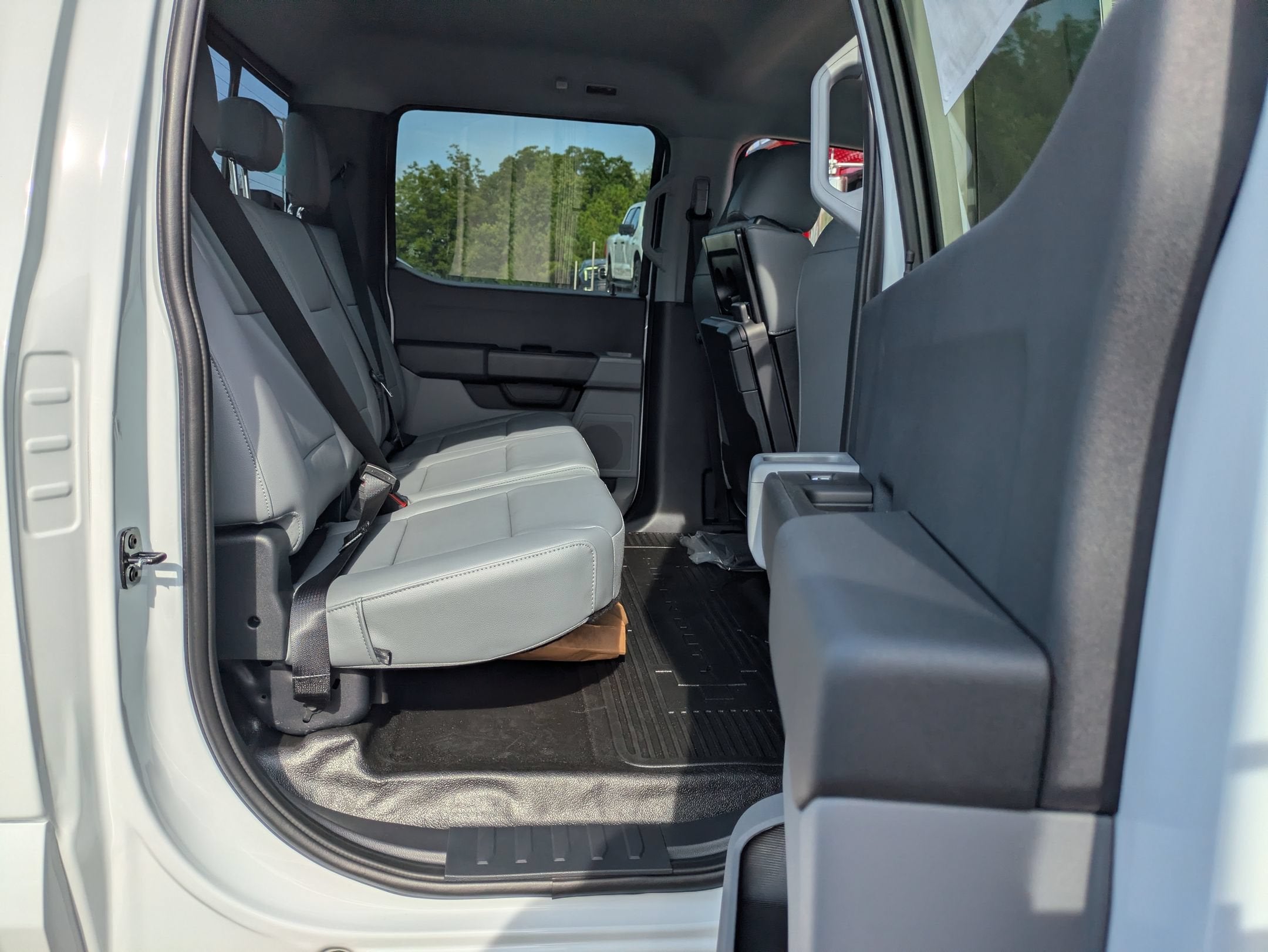 2026 Ford Super Duty F-550 DRW XL