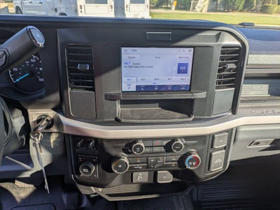 2026 Ford Super Duty F-350 SRW XL