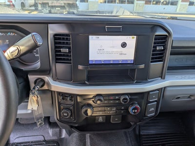 2026 Ford Super Duty F-350 DRW XL