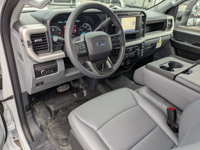 2026 Ford Super Duty F-350 DRW XL