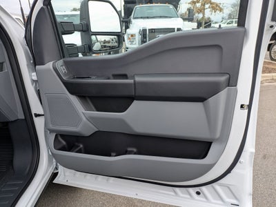 2026 Ford Super Duty F-350 DRW XL