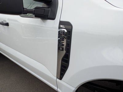 2026 Ford Super Duty F-350 DRW XL