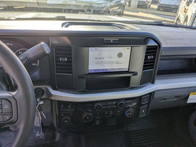 2026 Ford Super Duty F-350 DRW XL