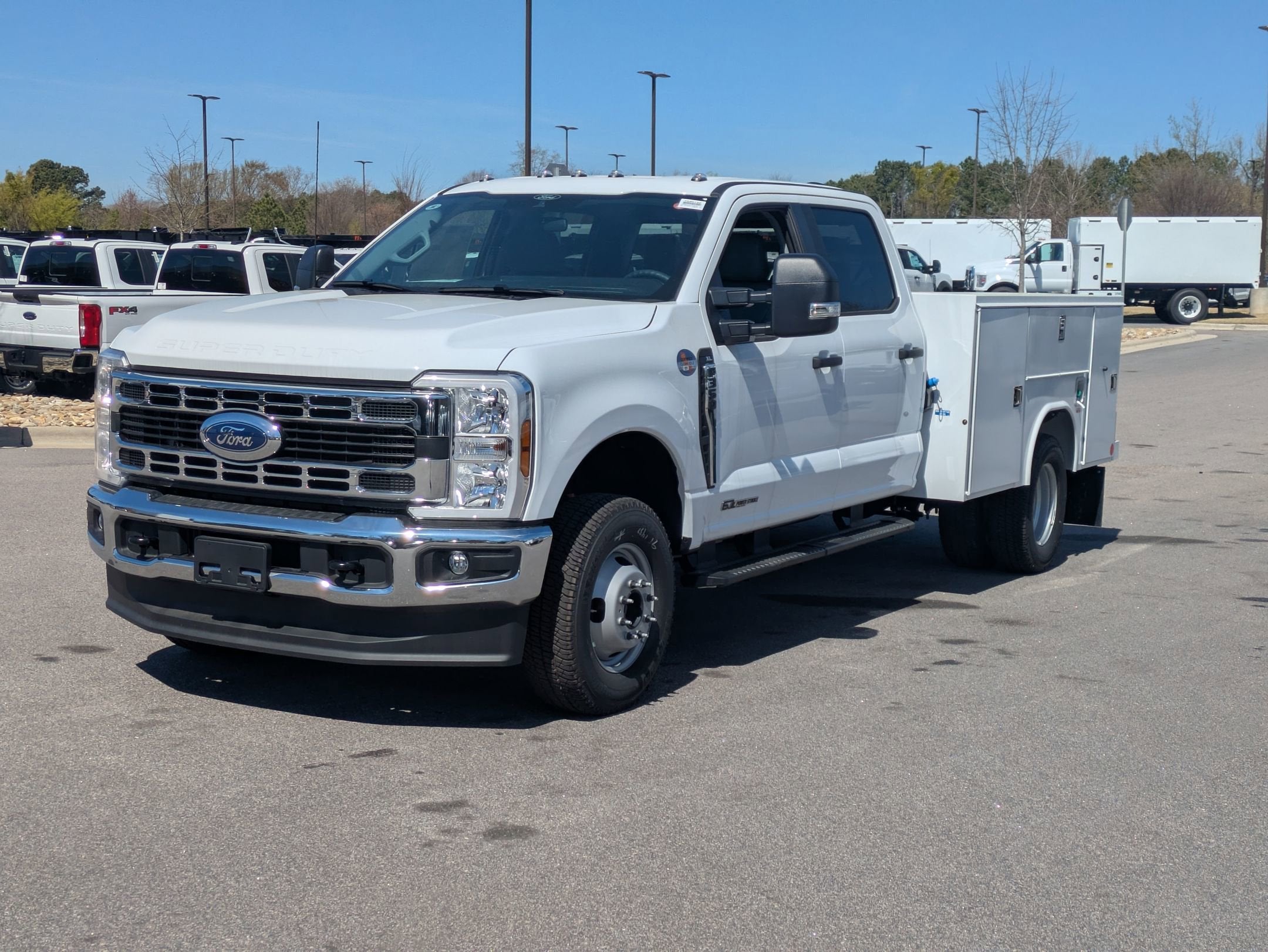 2026 Ford Super Duty F-350 DRW XL
