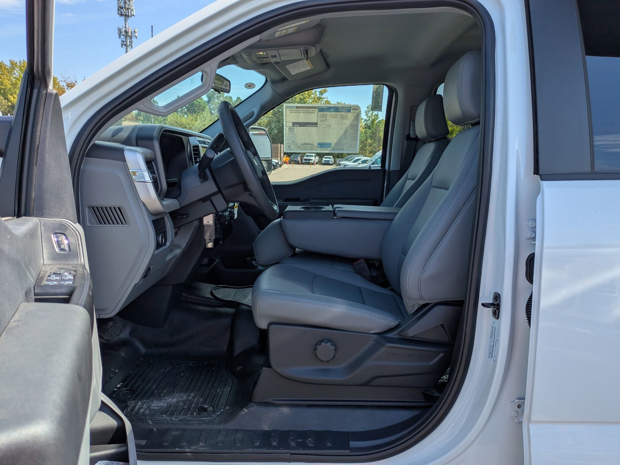 2025 Ford Super Duty F-450 DRW XL