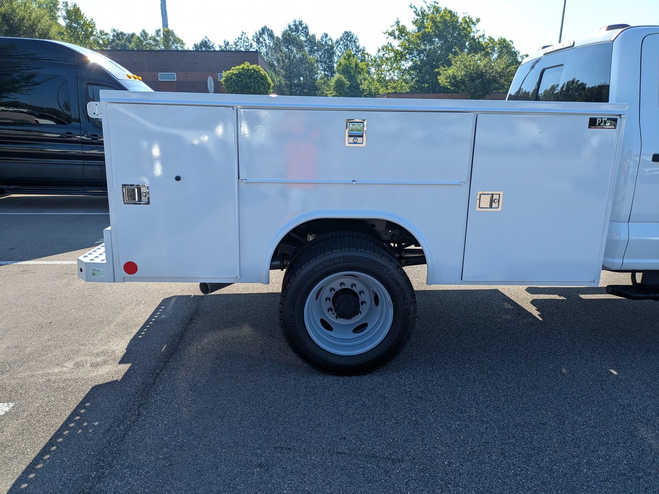2026 Ford Super Duty F-450 DRW XL