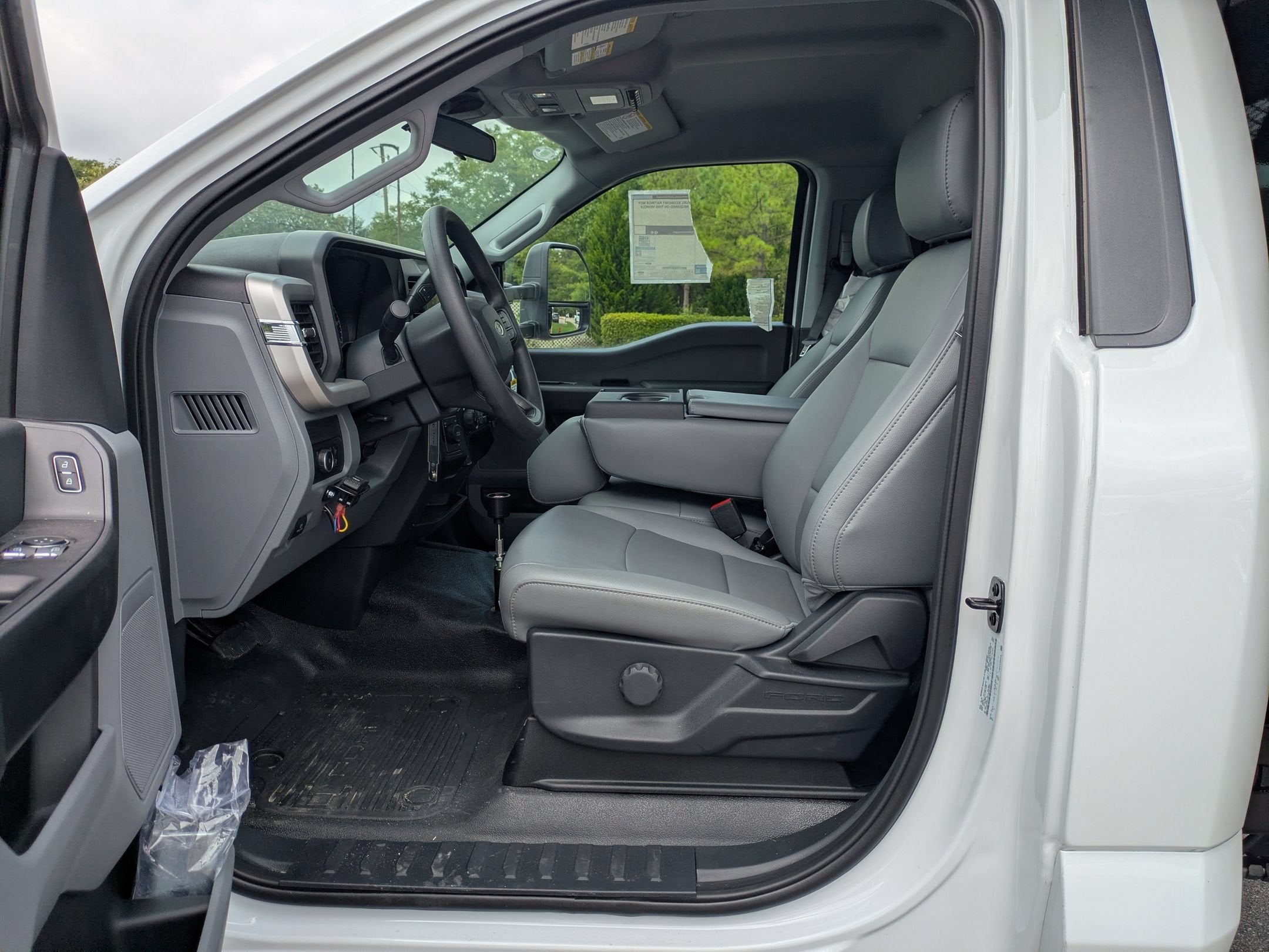2026 Ford Super Duty F-550 DRW XL