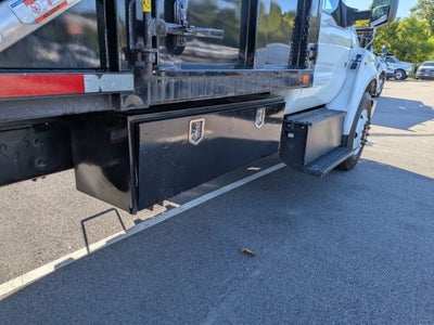 2023 Ford F-650SD Base