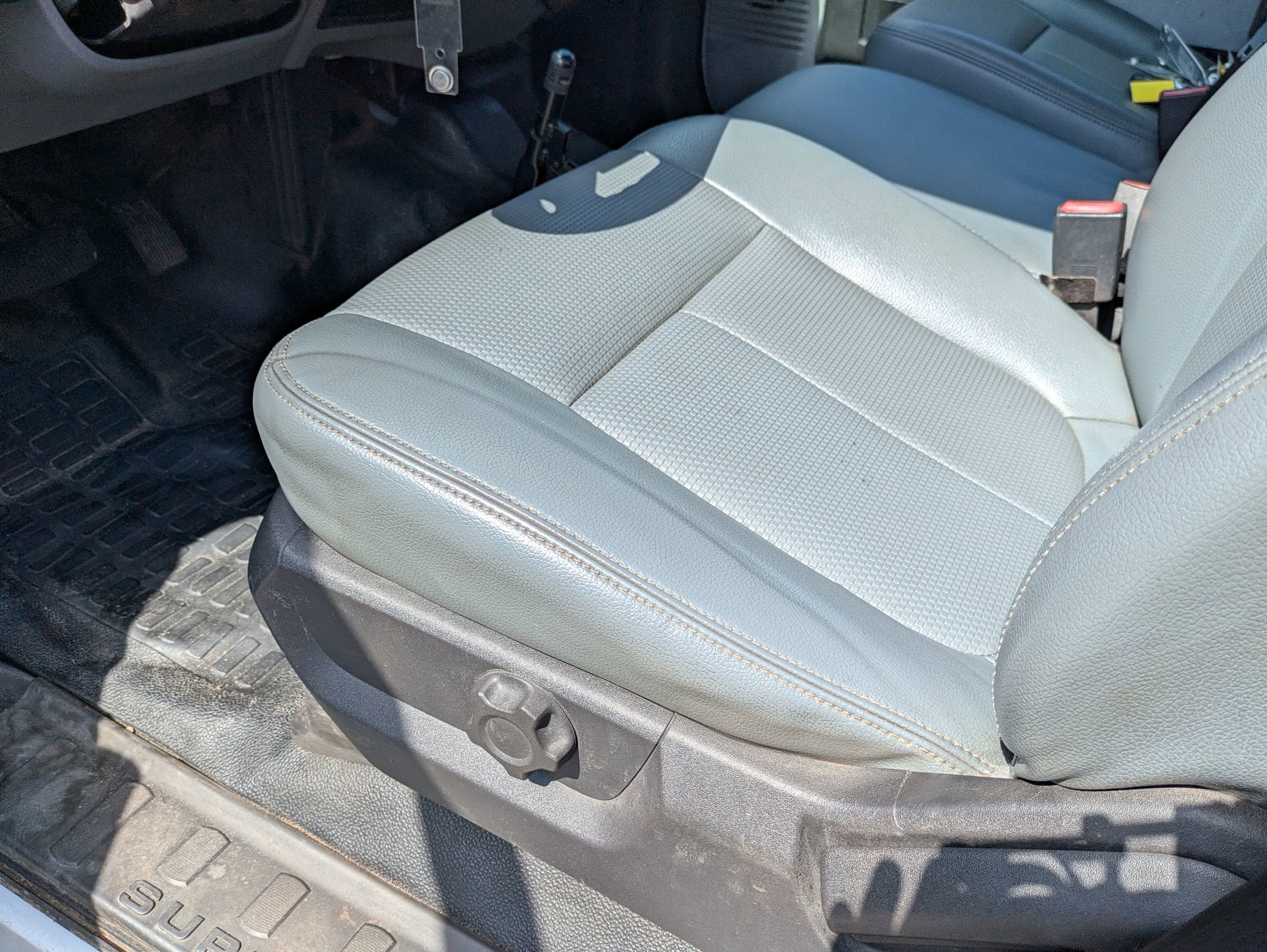 2017 Ford F-750SD Base