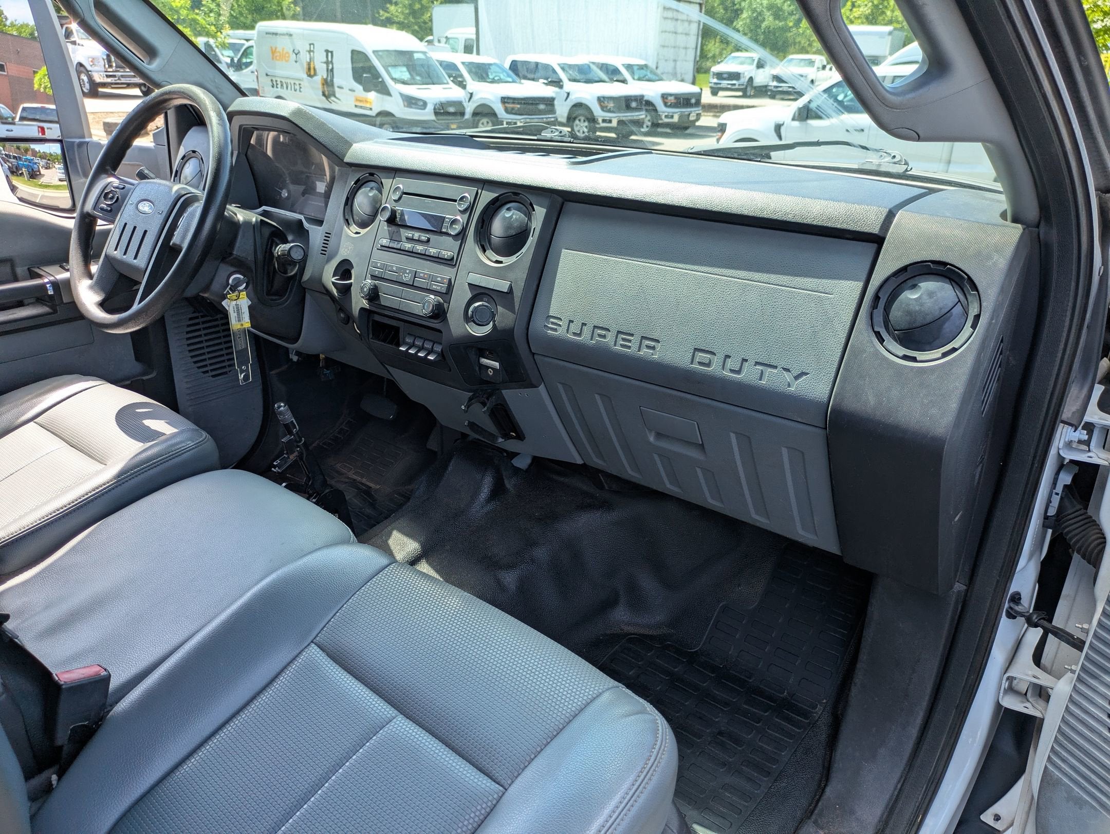 2017 Ford F-750SD Base
