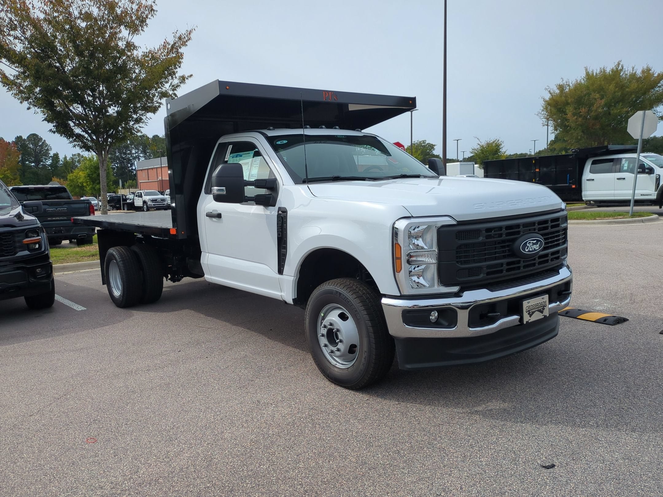 2027 Ford Super Duty F-350 DRW XL
