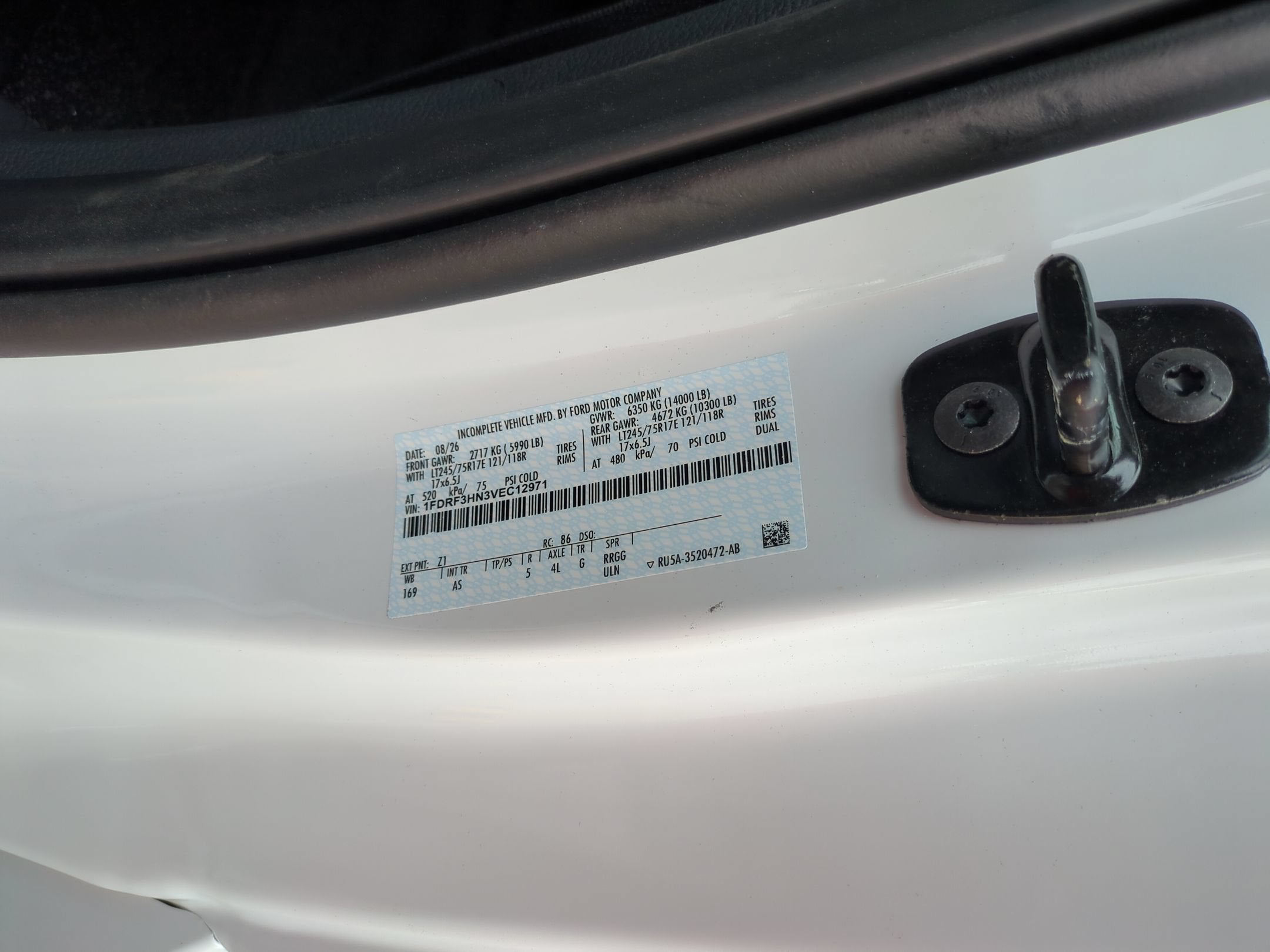 2027 Ford Super Duty F-350 DRW XL