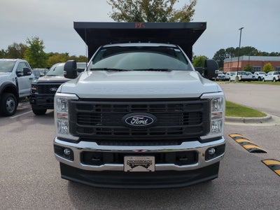 2027 Ford Super Duty F-350 DRW XL