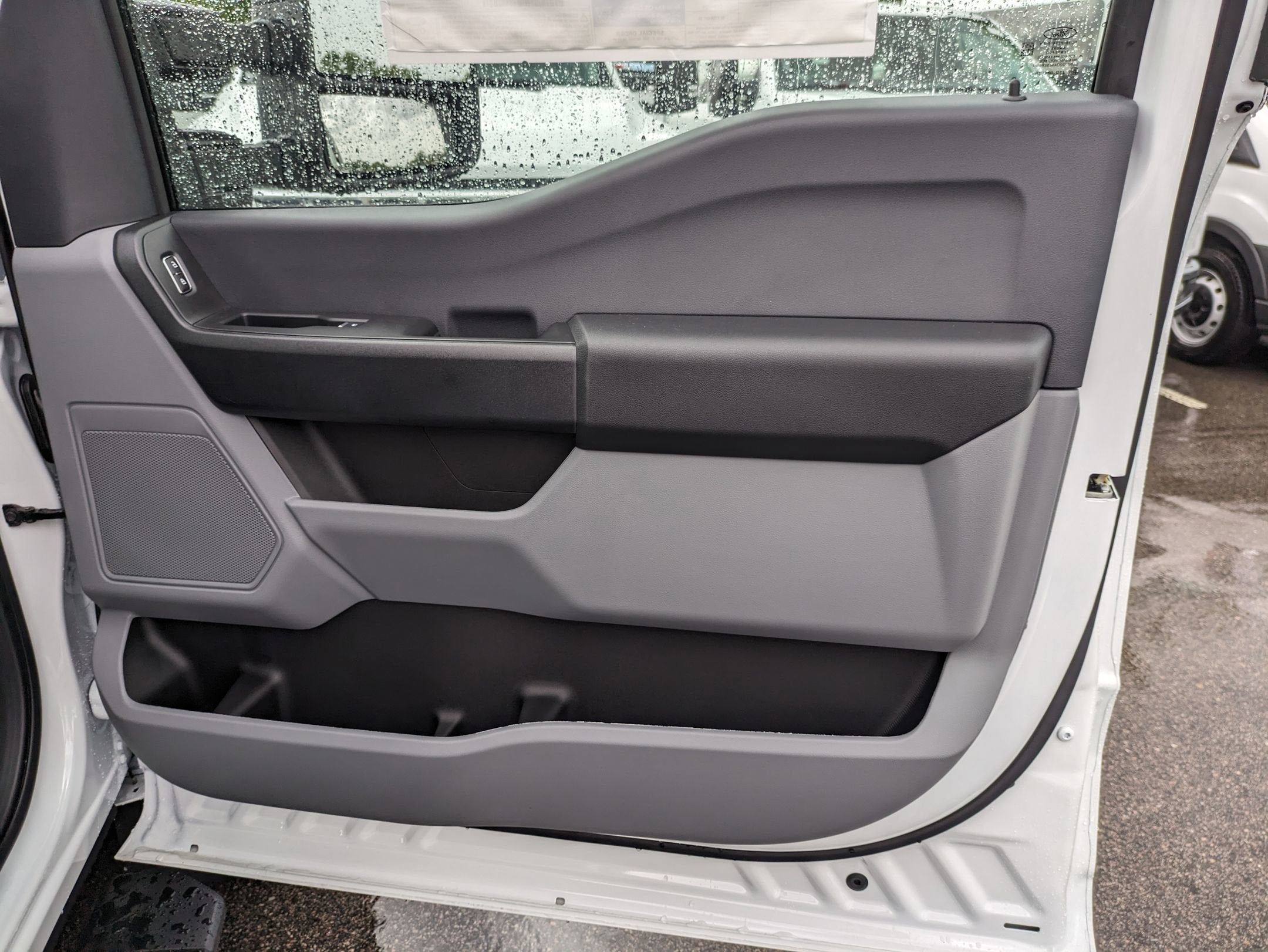 2025 Ford Super Duty F-550 DRW XL