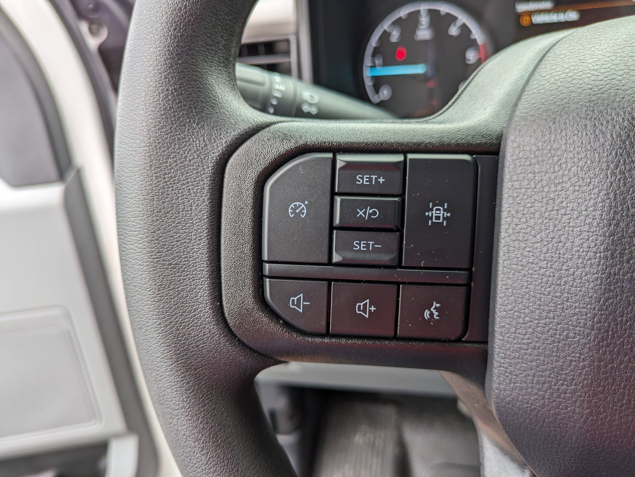 2025 Ford Super Duty F-550 DRW XL