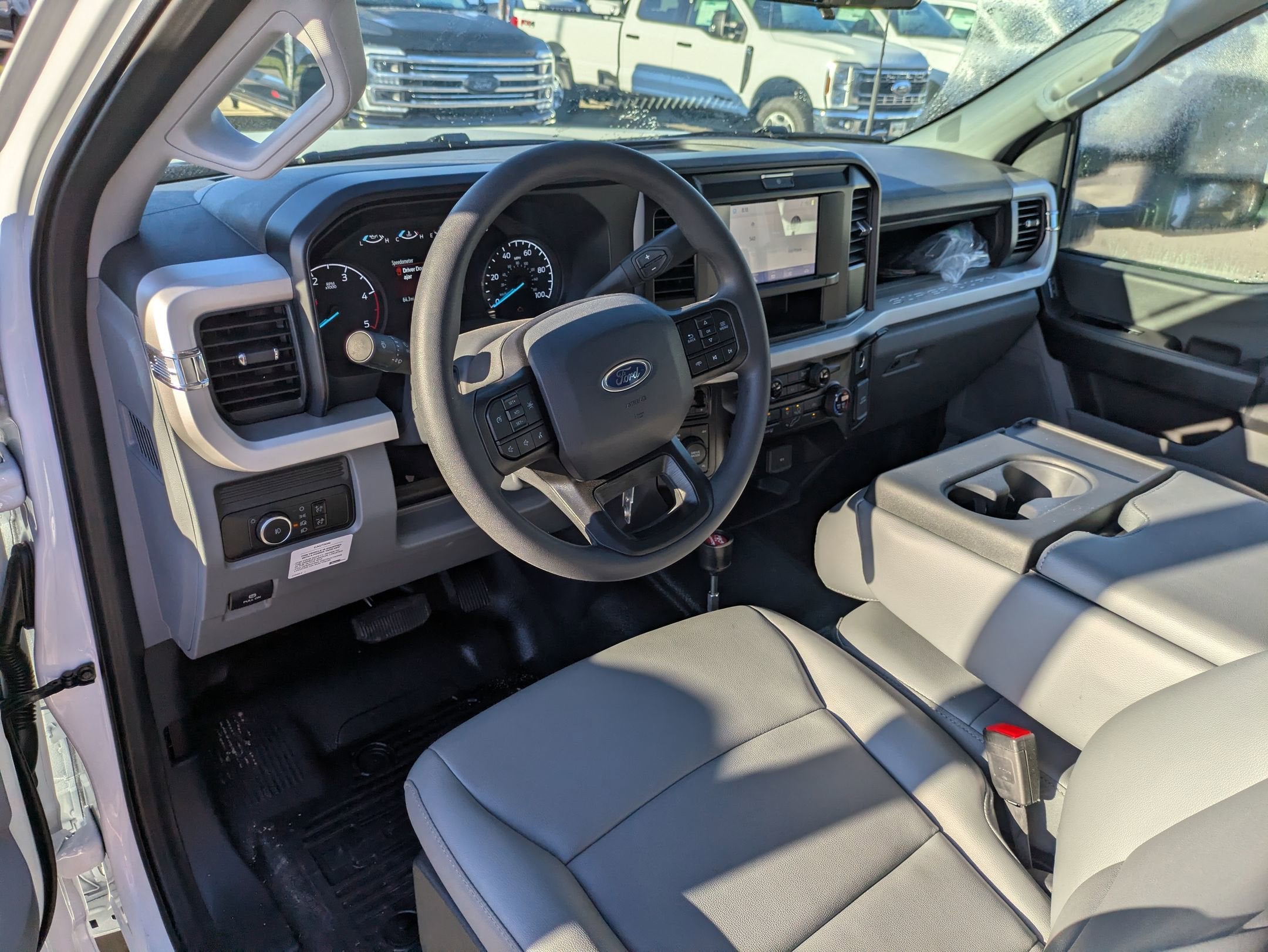 2025 Ford Super Duty F-550 DRW XL