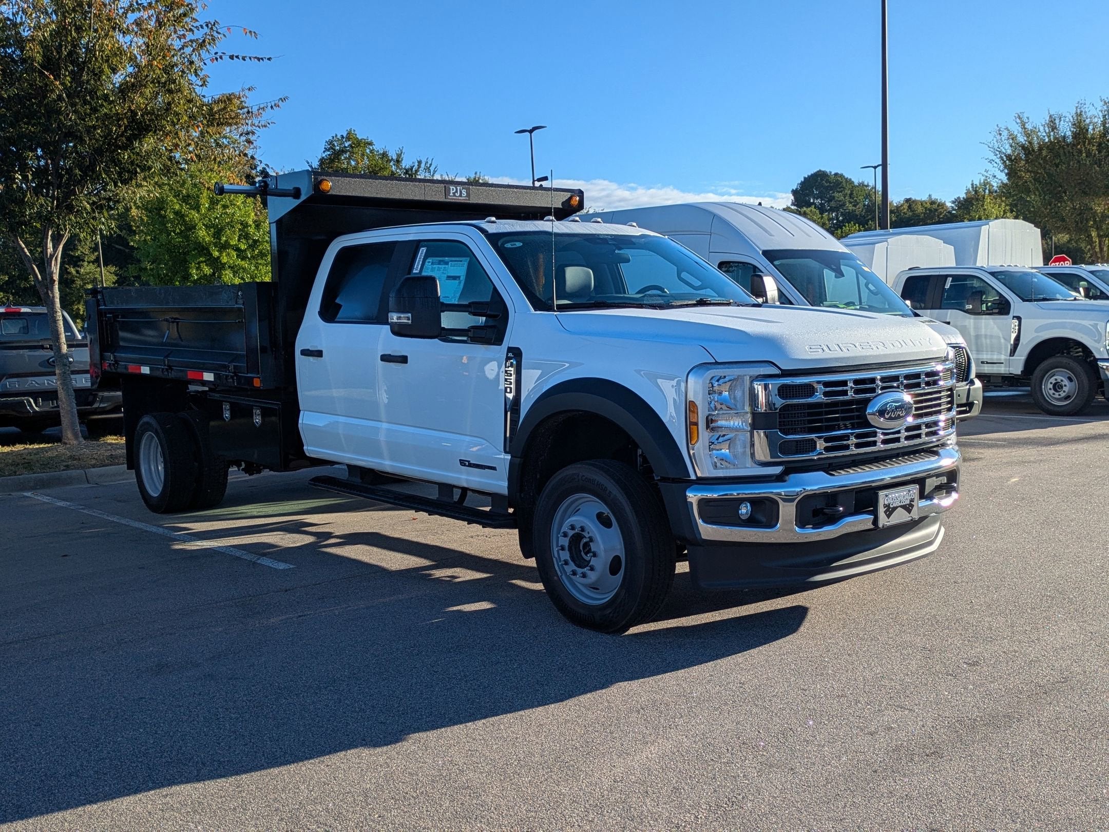 2025 Ford Super Duty F-550 DRW XL