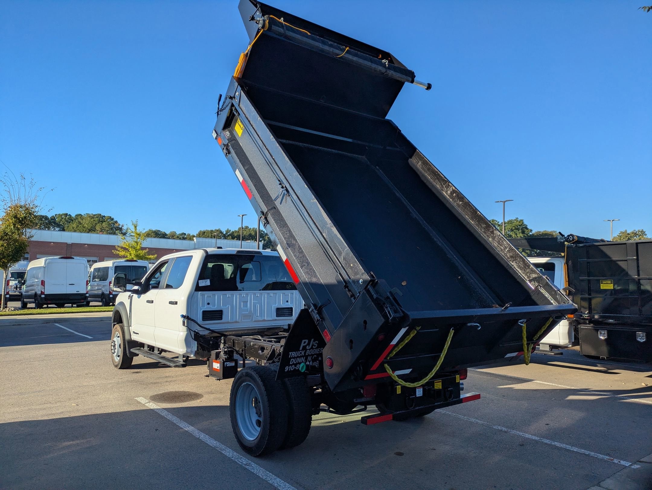 2025 Ford Super Duty F-550 DRW XL