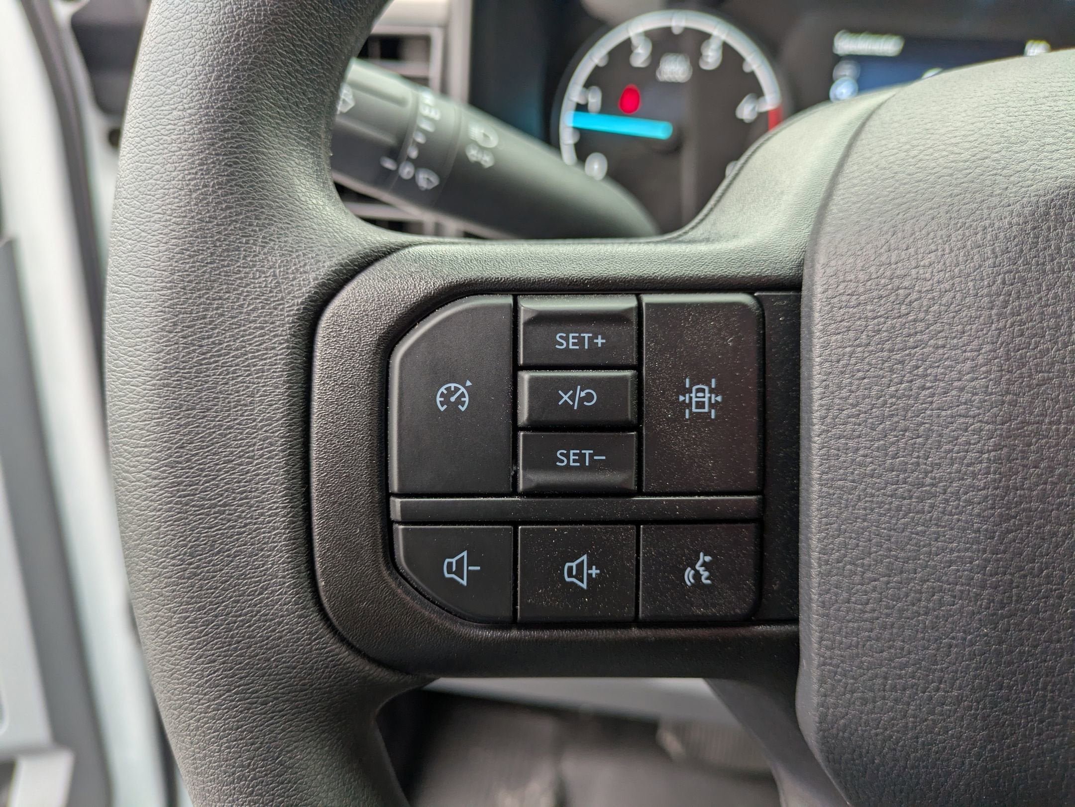 2025 Ford Super Duty F-550 DRW XL