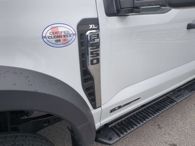 2026 Ford Super Duty F-550 DRW XL