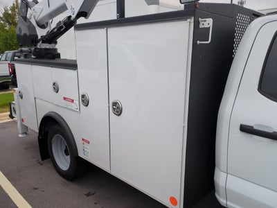 2026 Ford Super Duty F-550 DRW XL