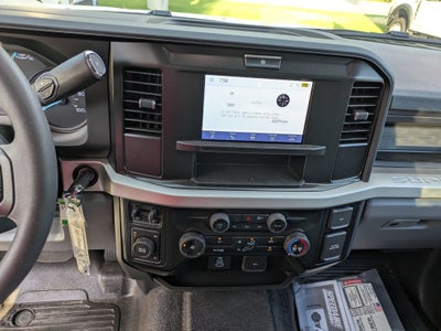2026 Ford Super Duty F-550 DRW XL