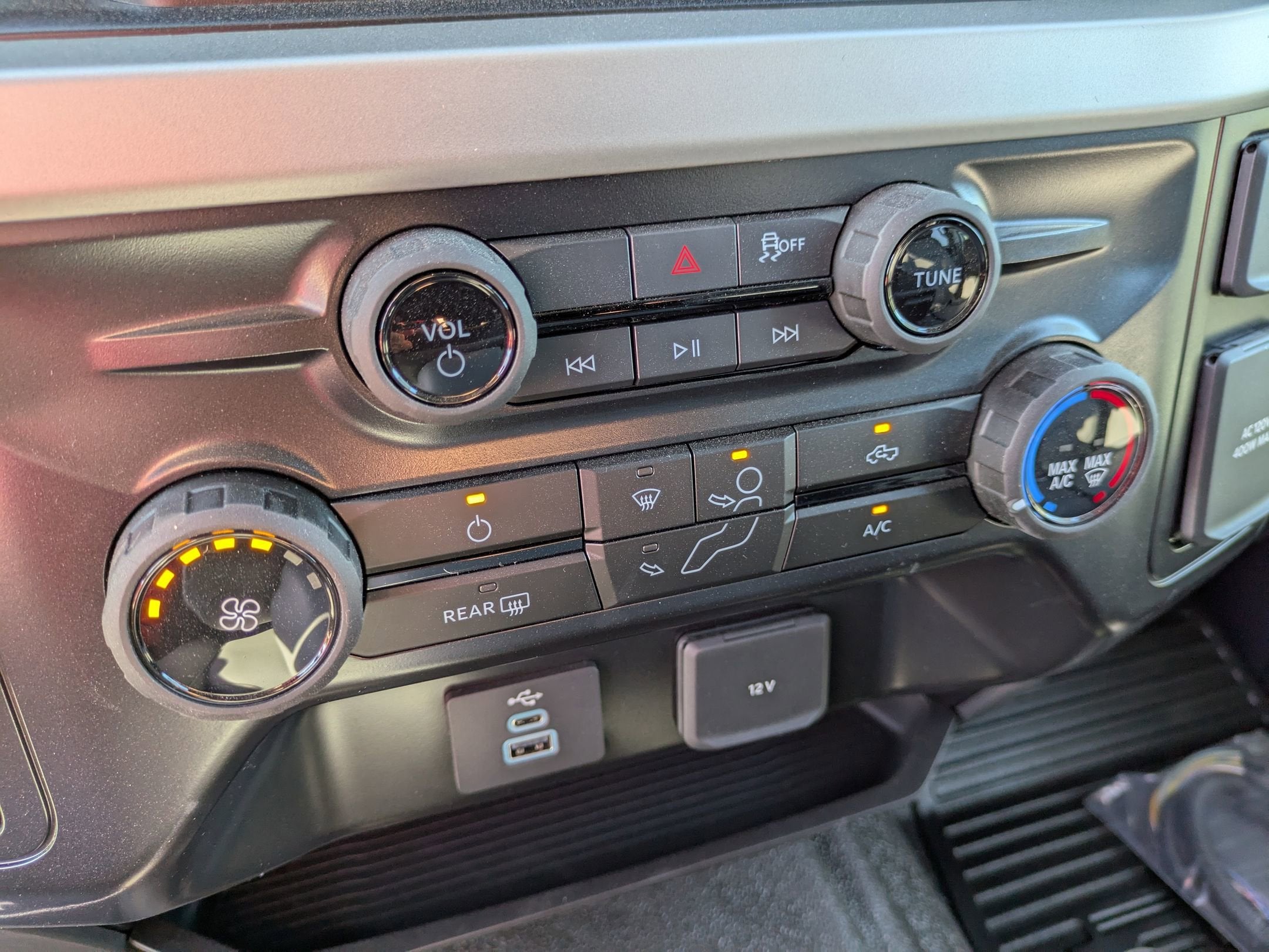 2025 Ford Super Duty F-550 DRW XL