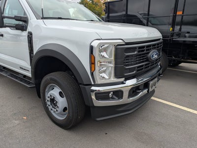 2027 Ford Super Duty F-550 DRW XL
