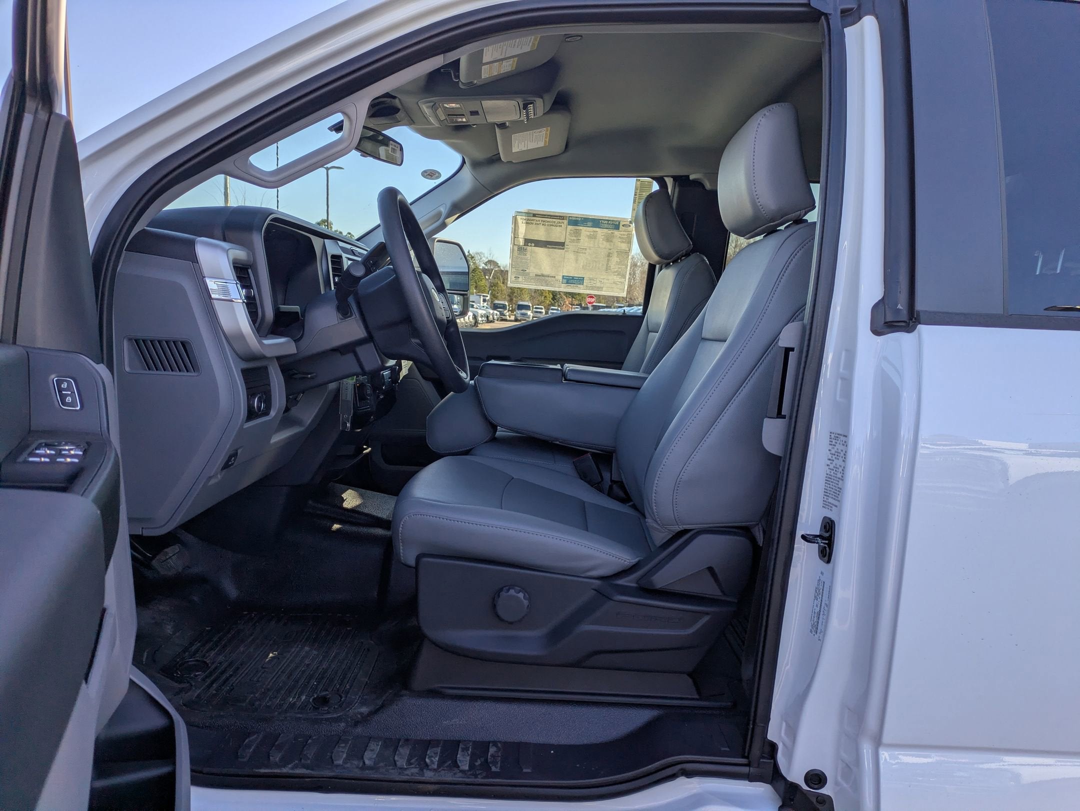 2026 Ford Super Duty F-550 DRW XL