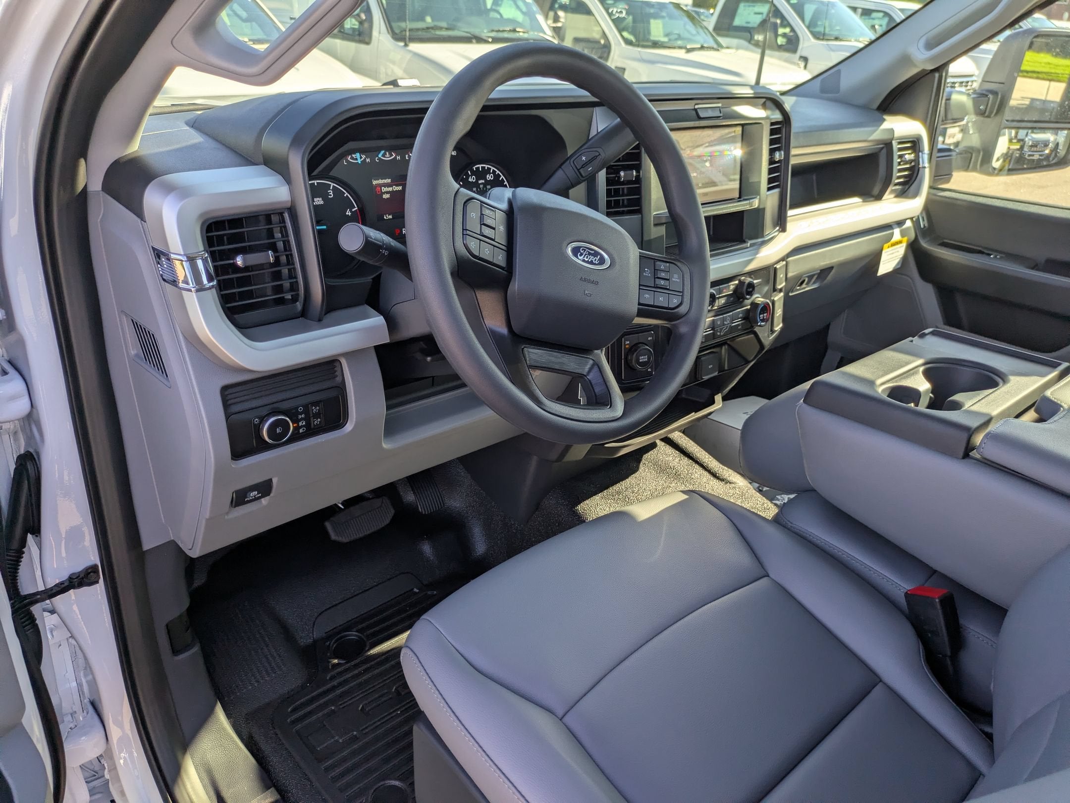 2026 Ford Super Duty F-550 DRW XL