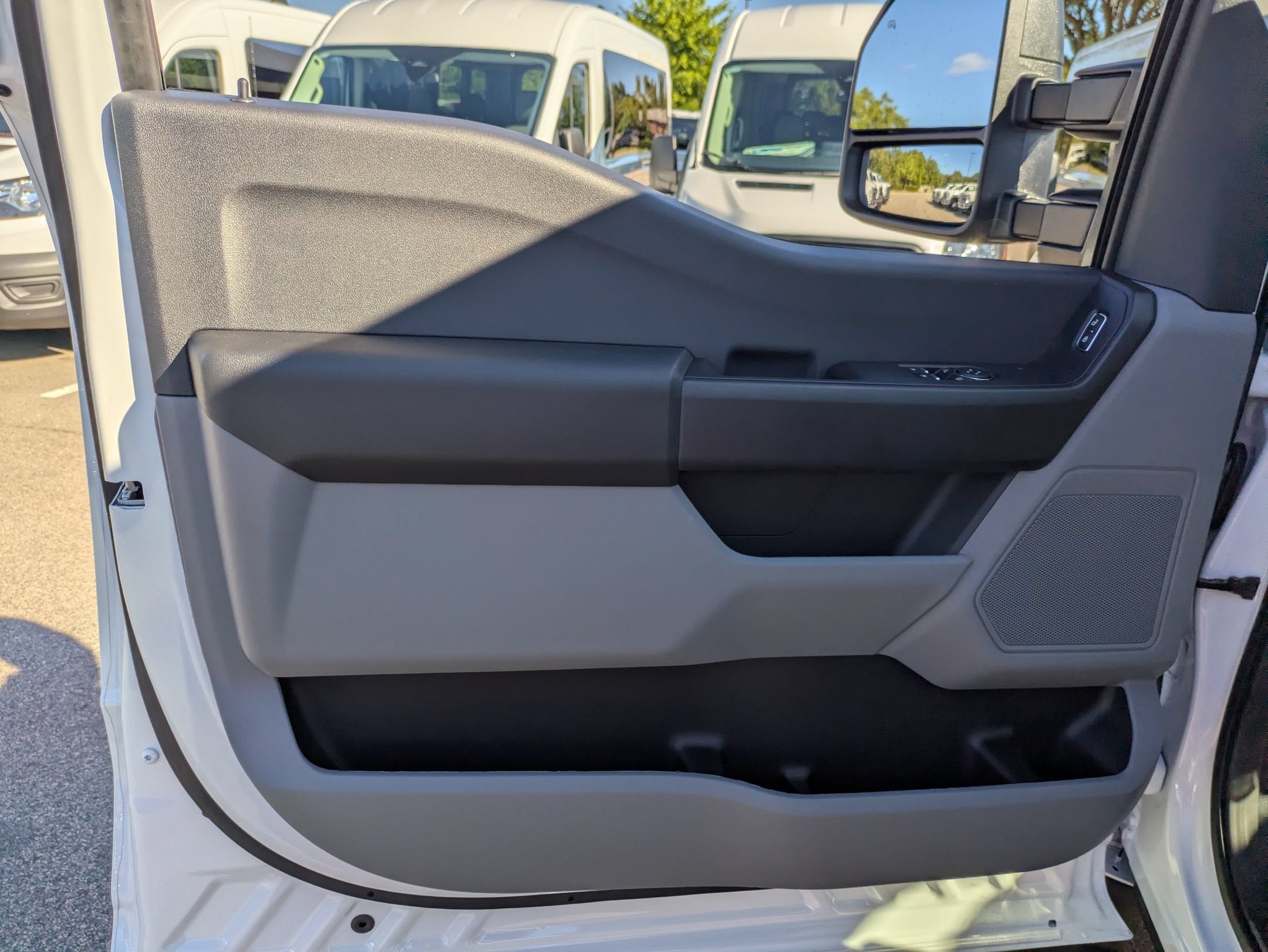 2026 Ford Super Duty F-550 DRW XL