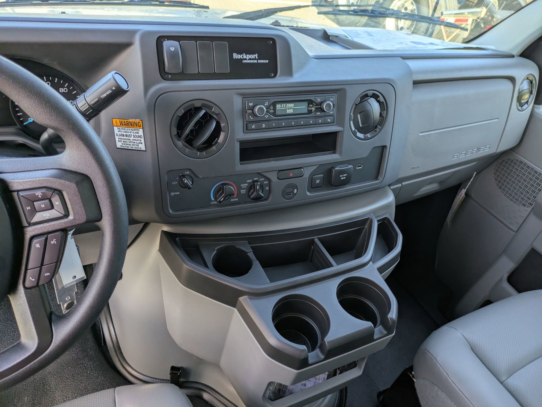 2027 Ford E-Series Cutaway Base