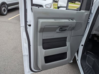 2026 Ford E-Series Cutaway E-350 DRW 158" WB