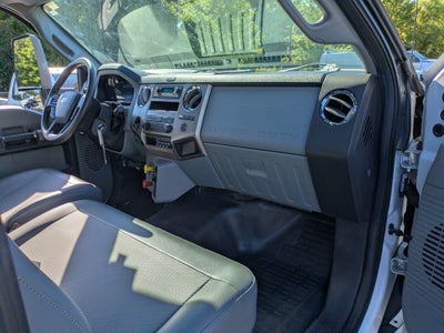 2022 Ford F-750SD Base