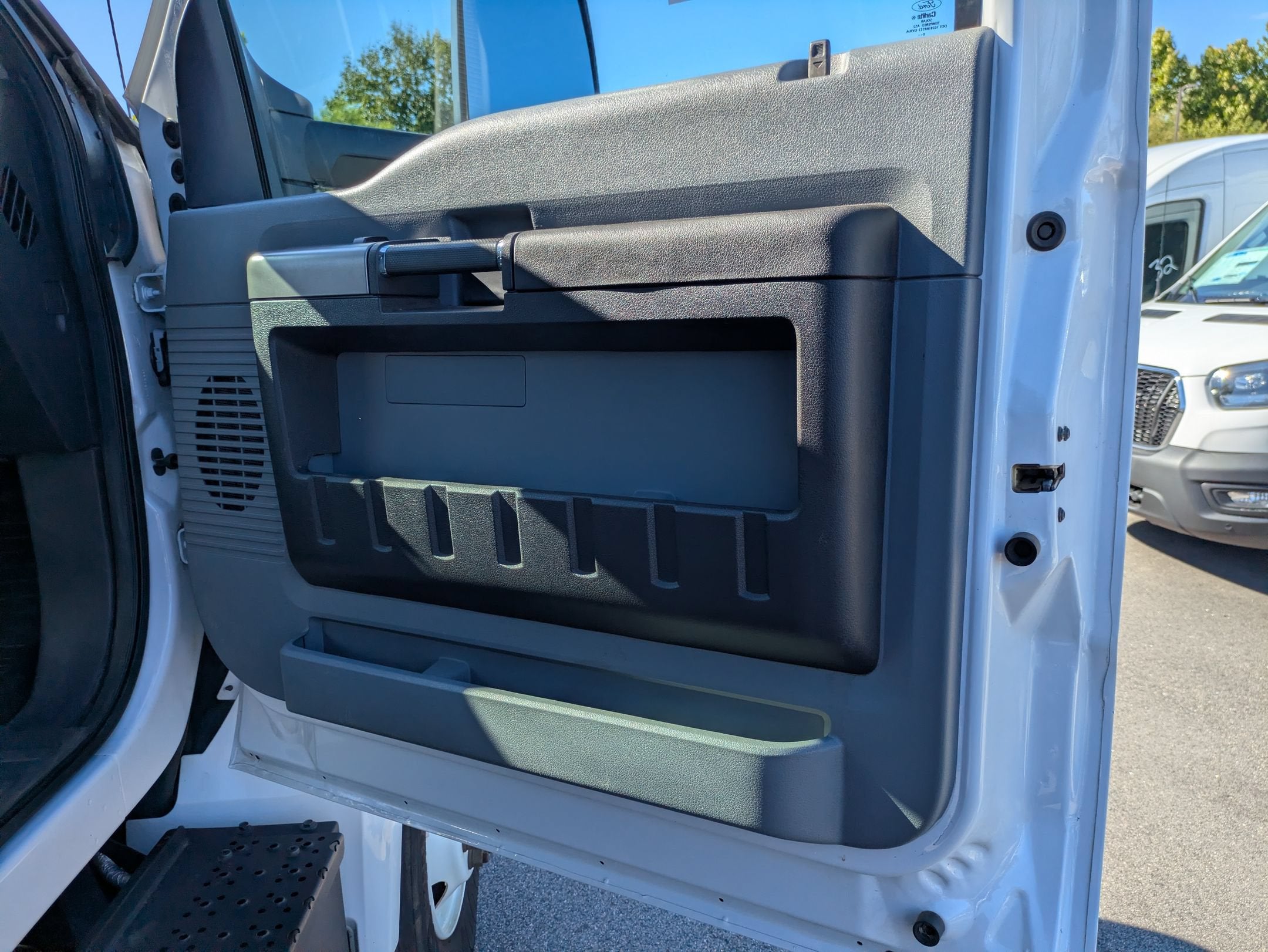 2022 Ford F-750SD Base
