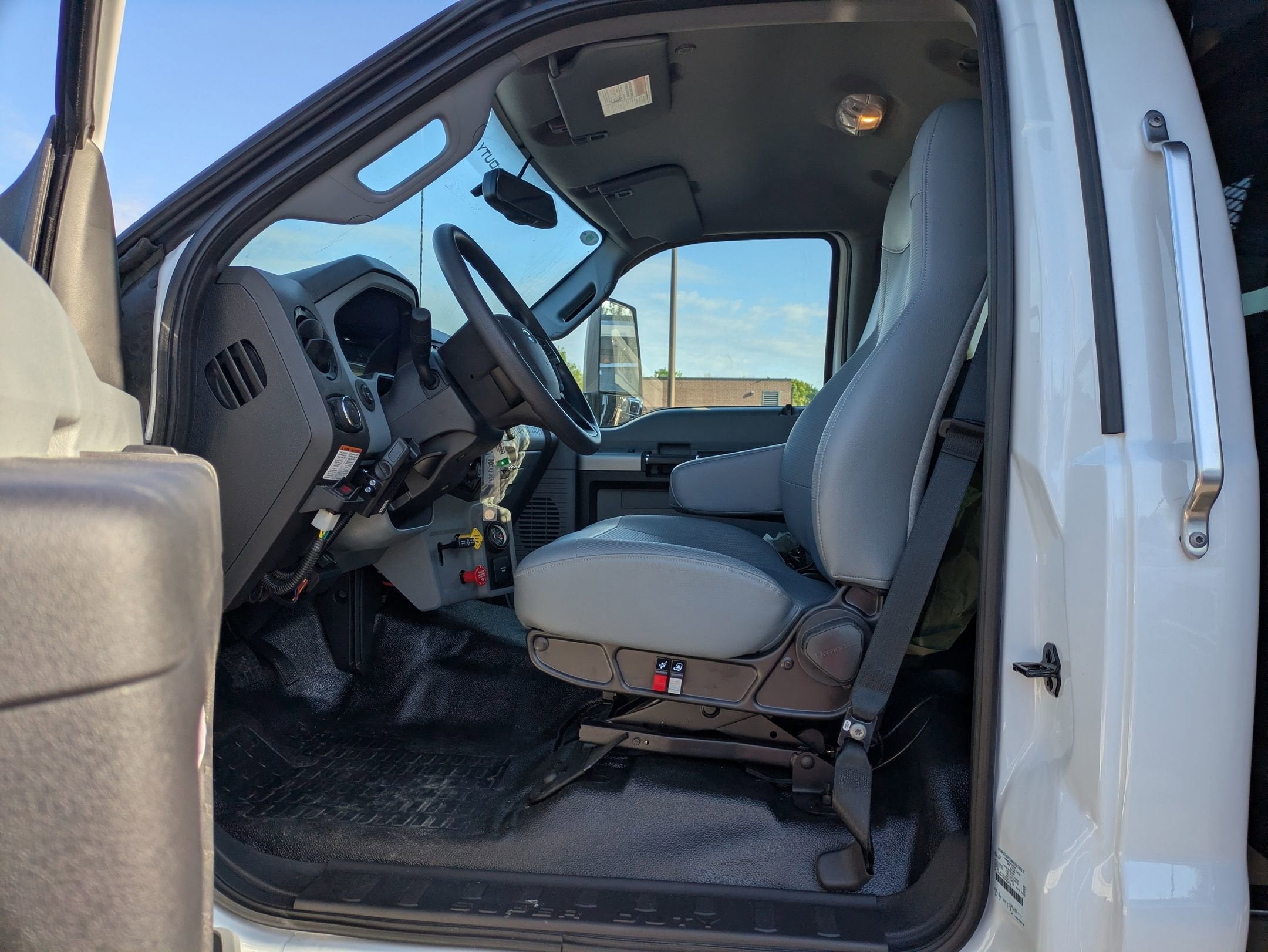 2027 Ford F-750SD Base