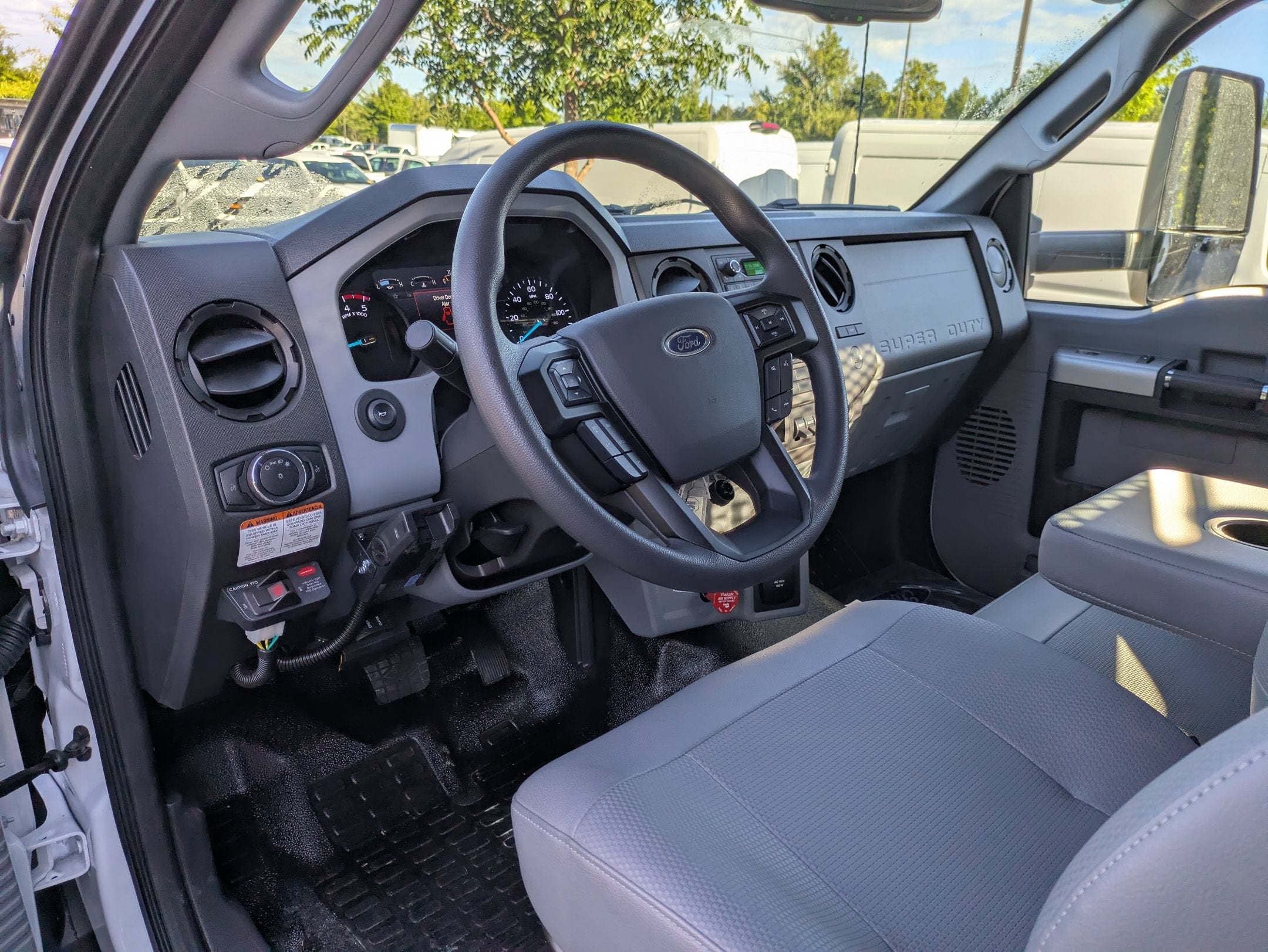 2027 Ford F-750SD Base