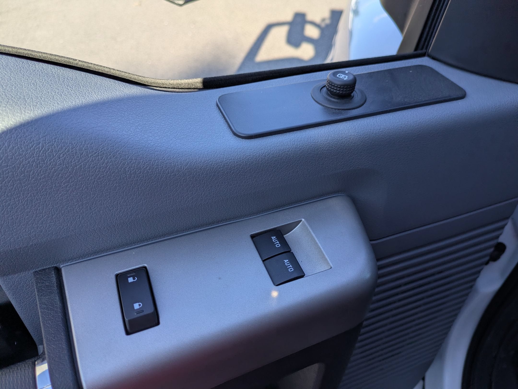 2027 Ford F-750SD Base