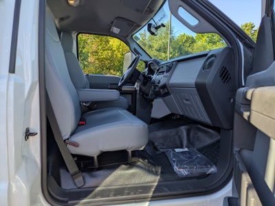2027 Ford F-750SD Base