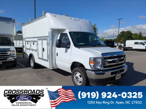 2027 Ford E-Series Cutaway Base