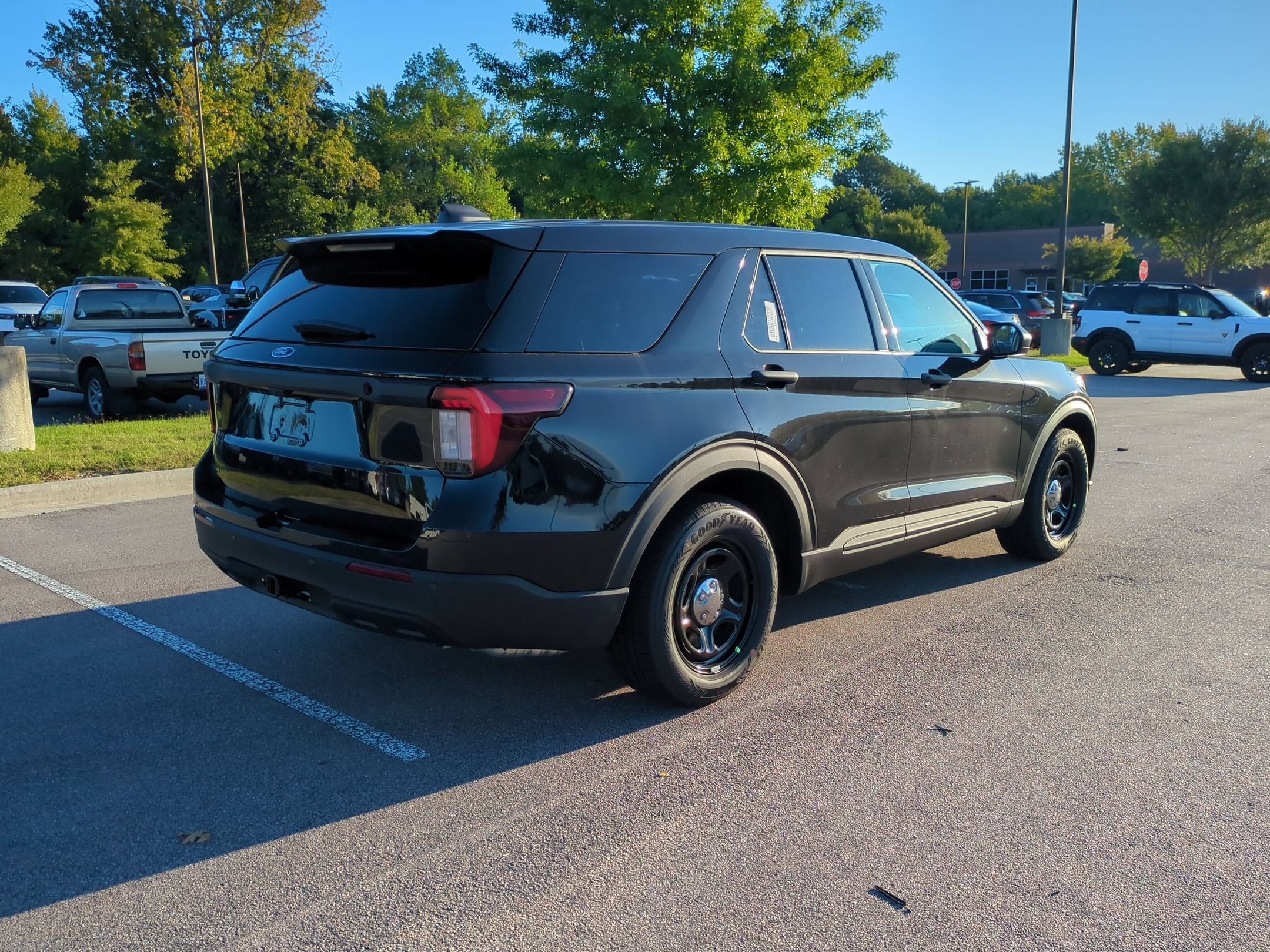 2027 Ford Police Interceptor Utility Base
