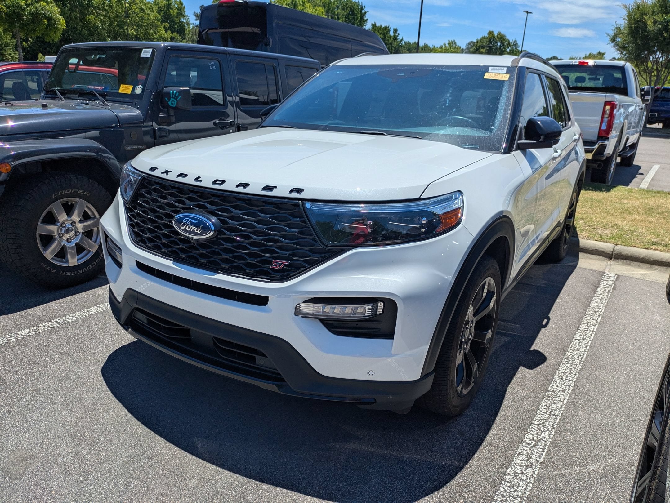 2023 Ford Explorer ST