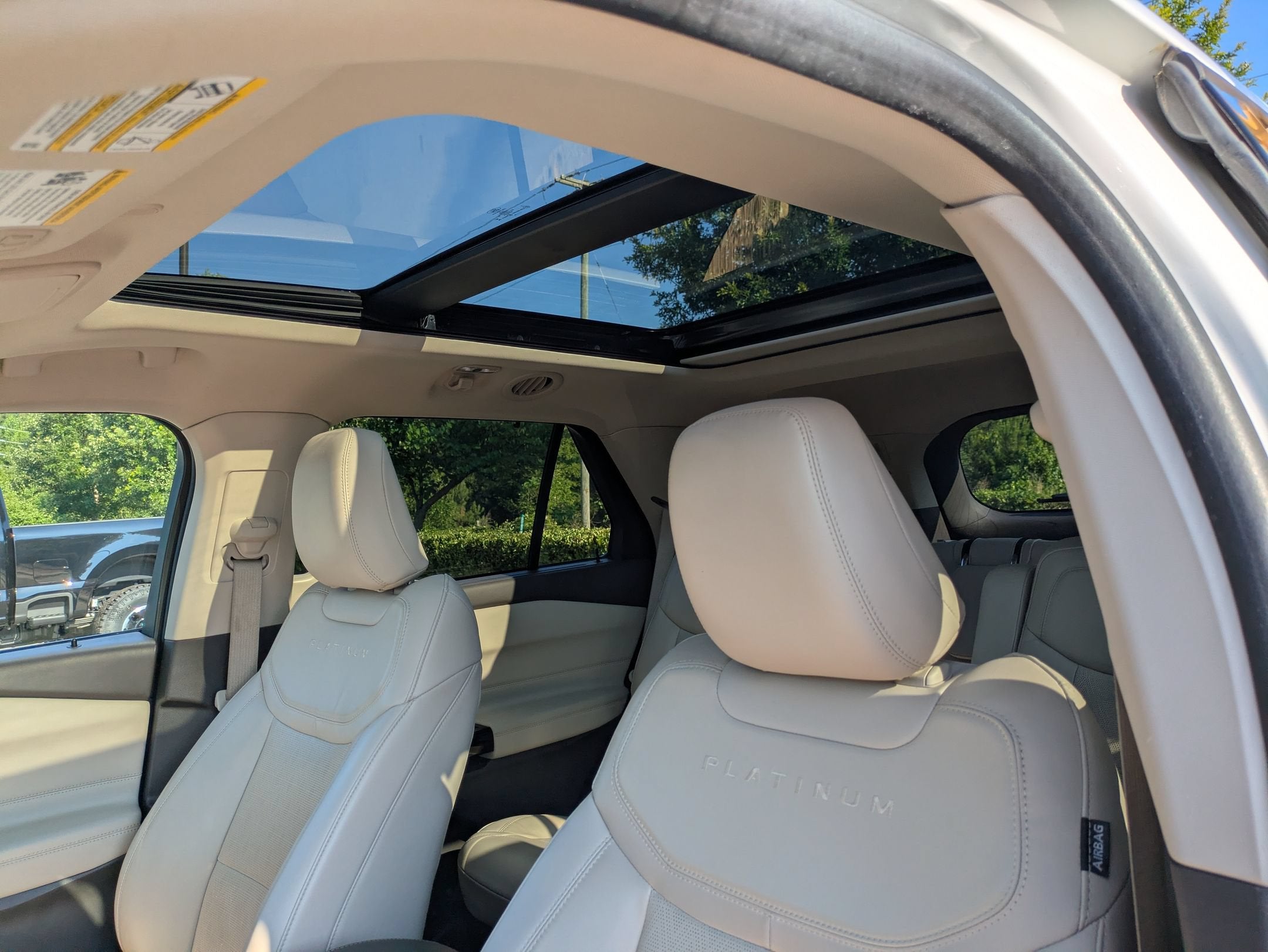 2023 Ford Explorer Platinum