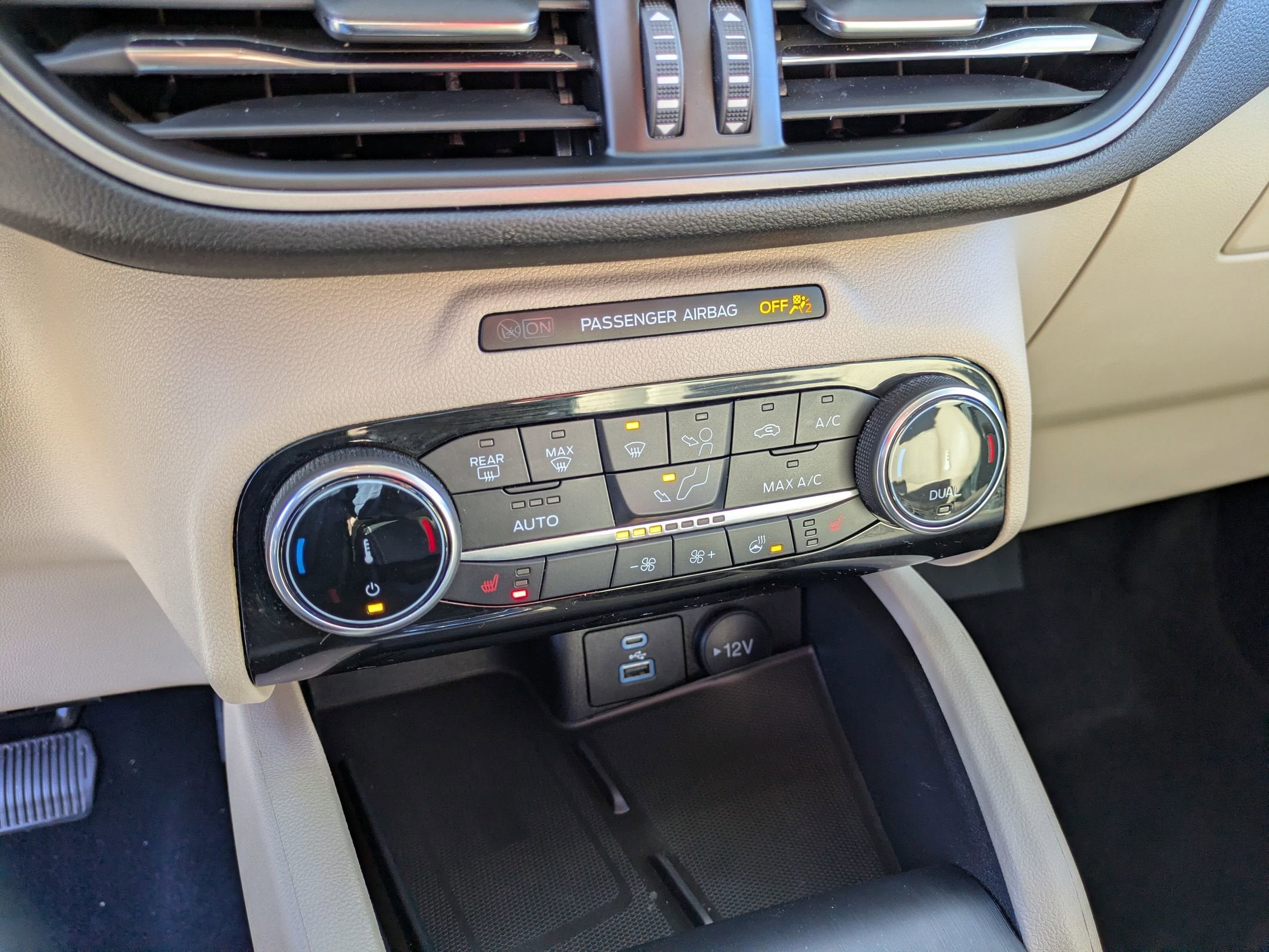 2022 Ford Escape SEL Hybrid