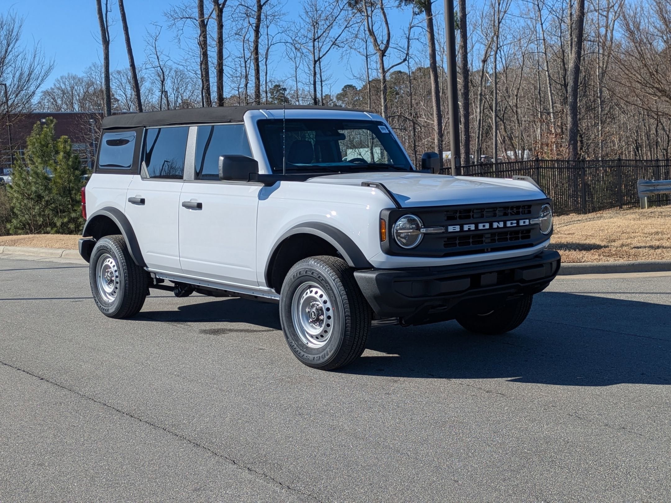 2025 Ford Bronco Base