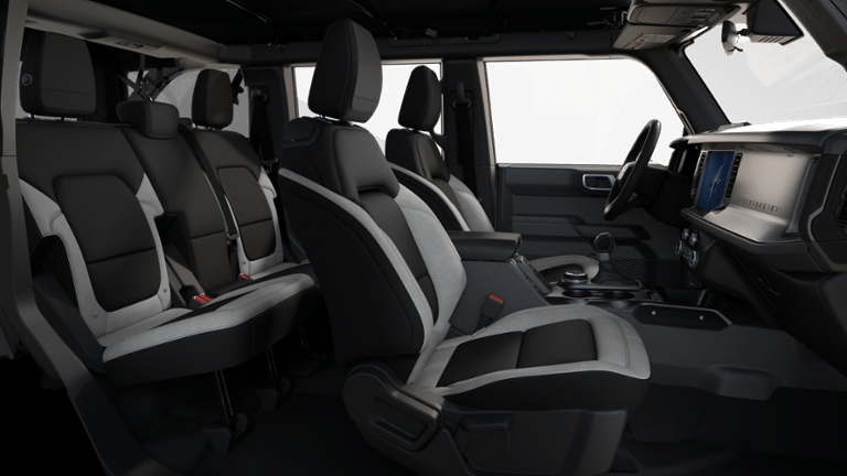 2025 Ford Bronco Base - Crossroads Courtesy Demo