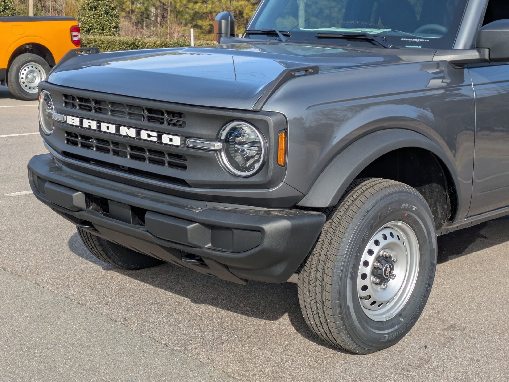 2025 Ford Bronco Base