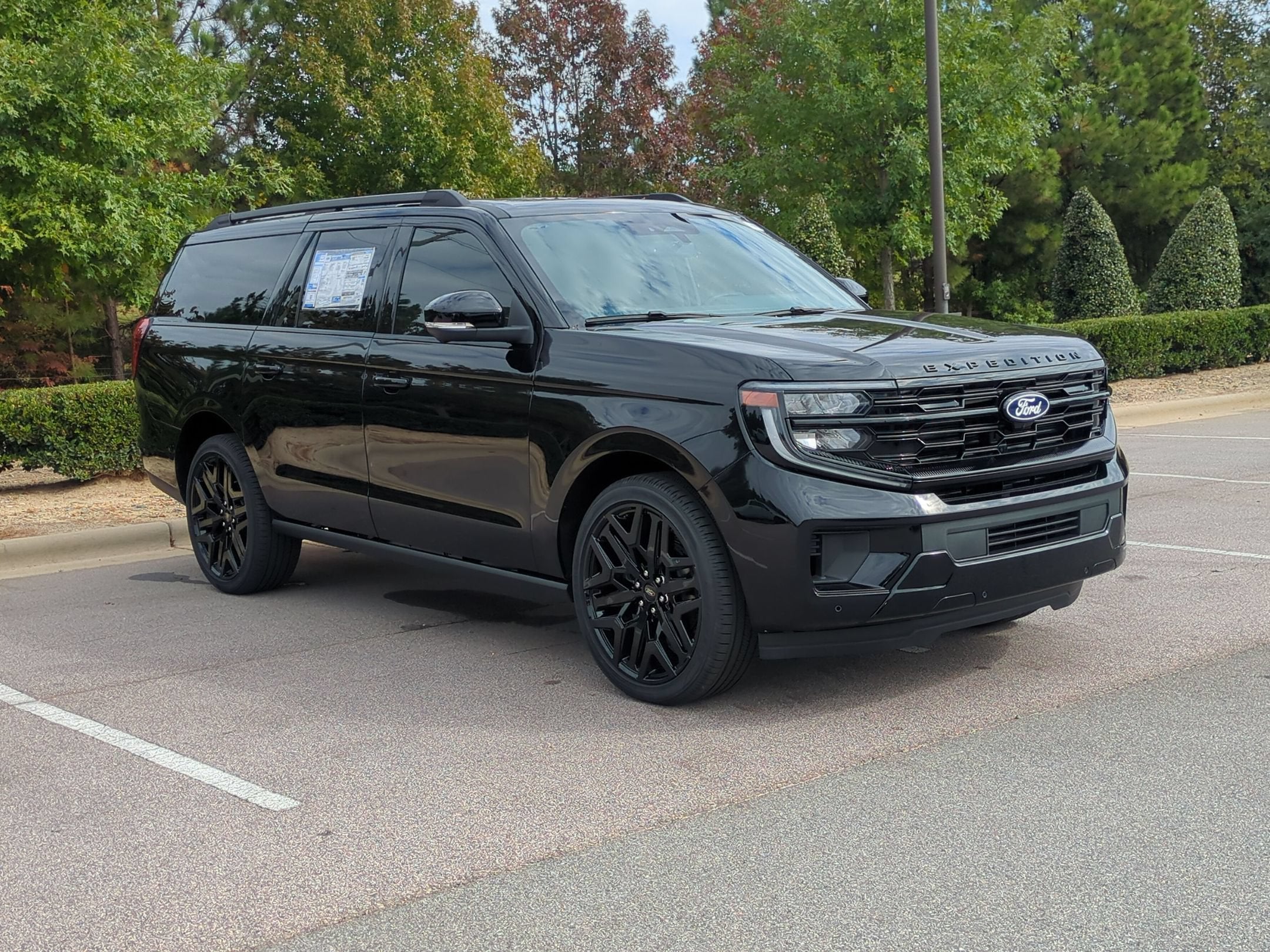 2027 Ford Expedition Max Platinum