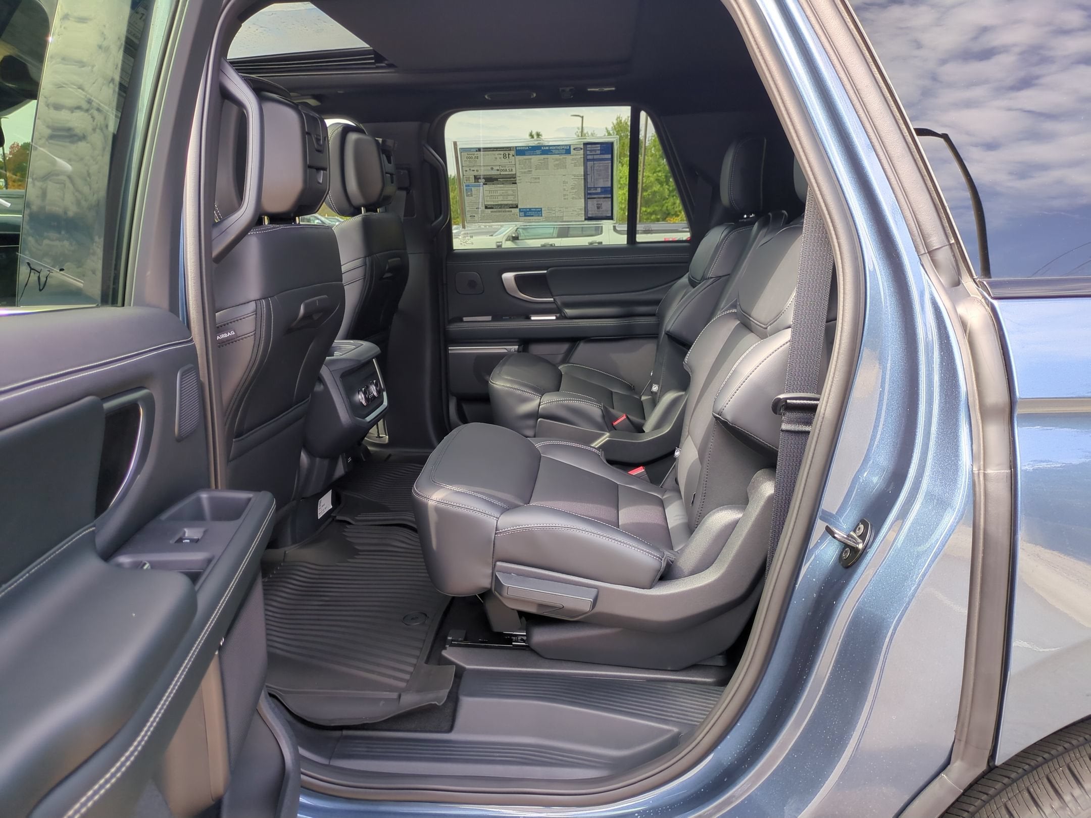 2027 Ford Expedition Max Platinum