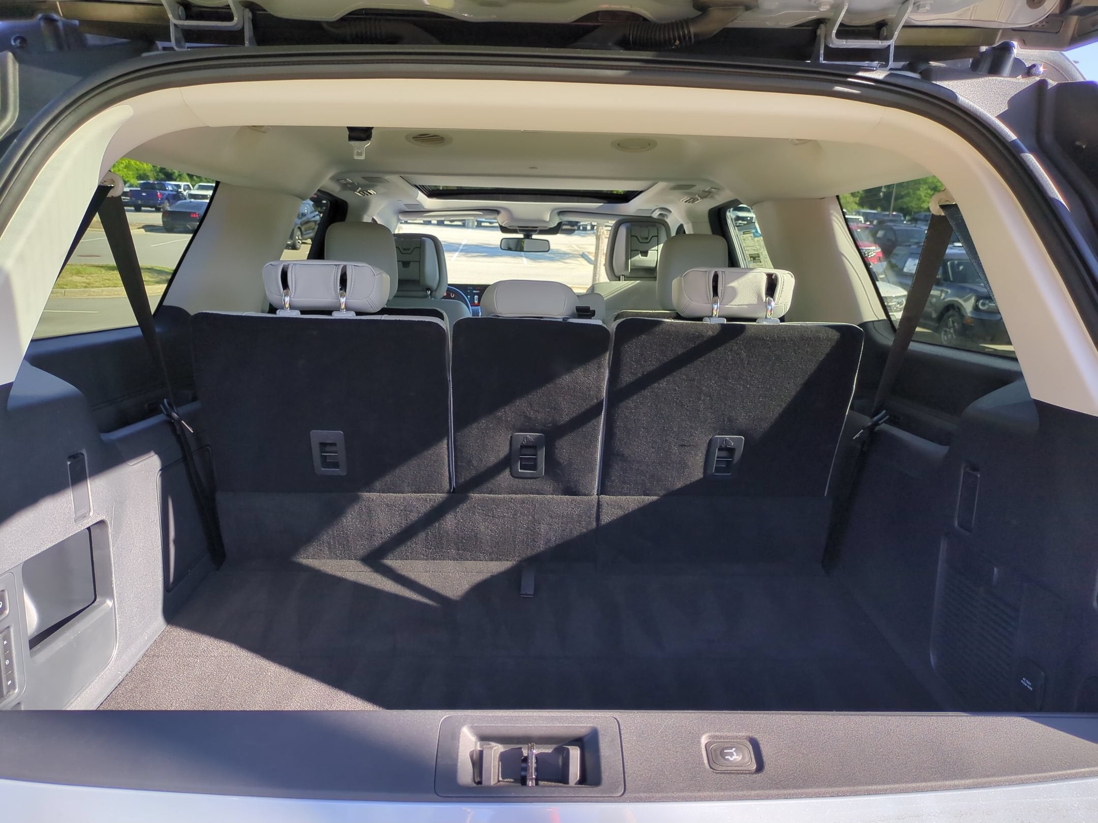 2026 Ford Expedition Max Platinum - Crossroads Courtesy Demo